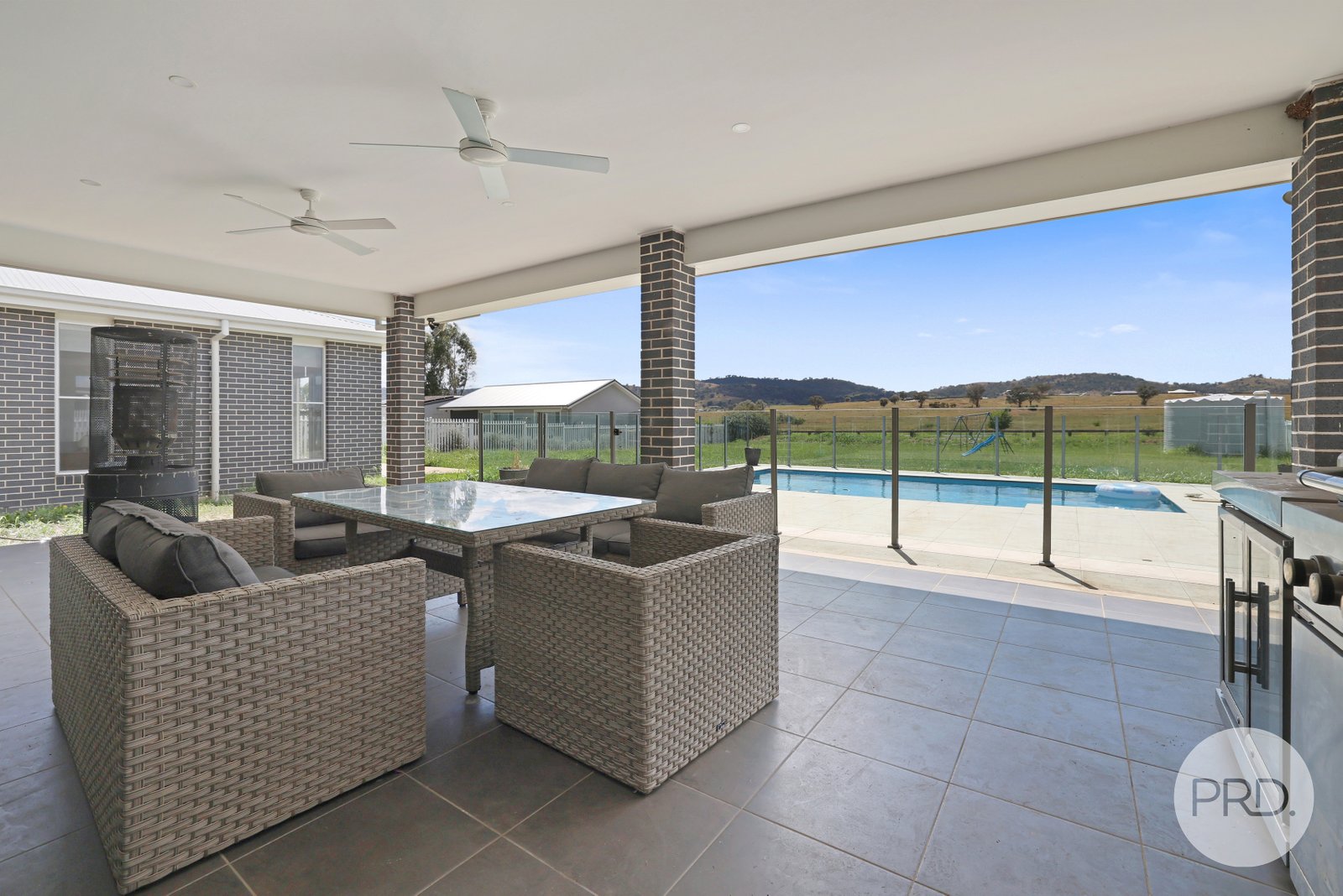 22 Jubata Drive TAMWORTH 33