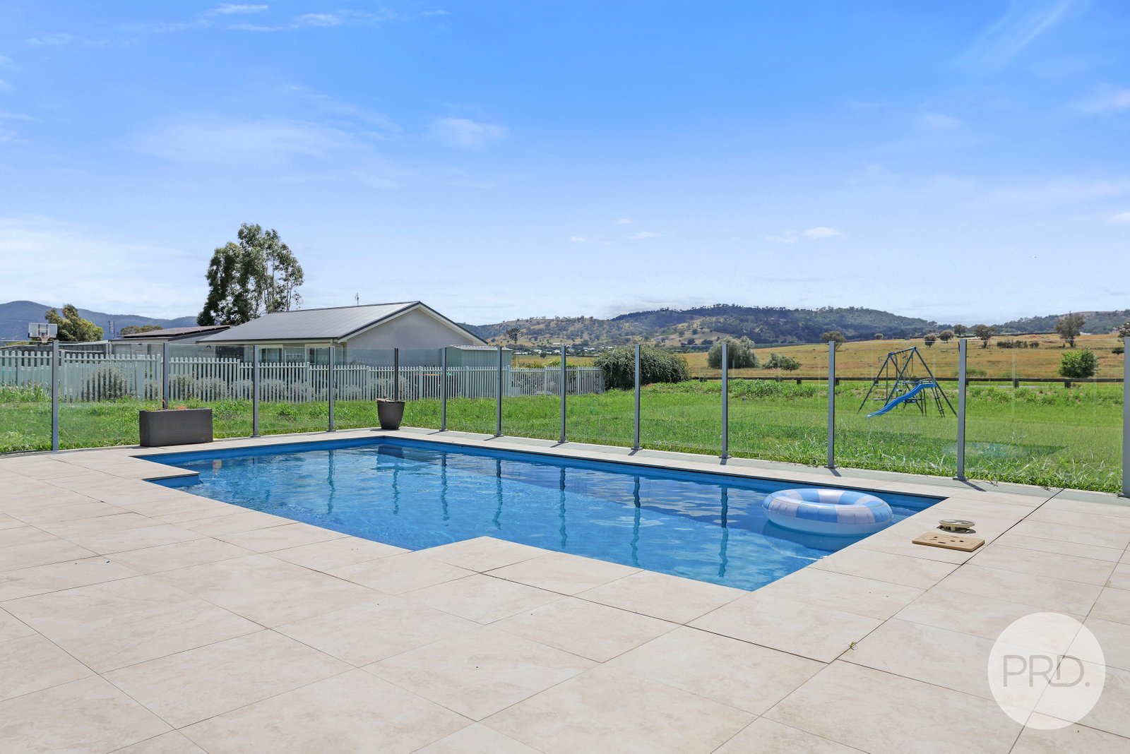 22 Jubata Drive TAMWORTH 35