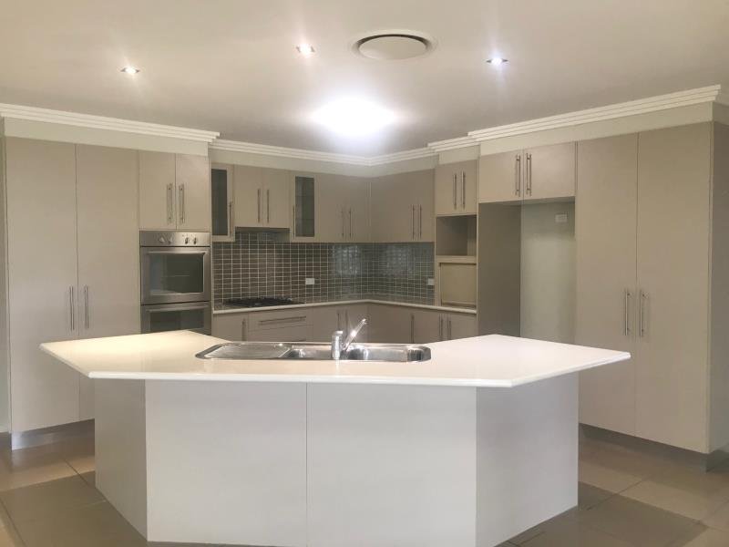 22 Kalinda Place TAMWORTH 2