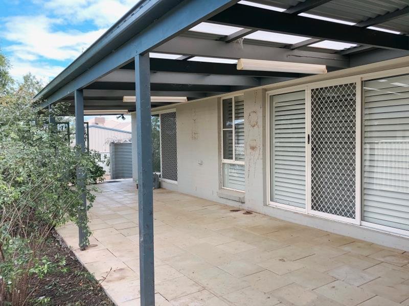 22 Kalinda Place TAMWORTH 9