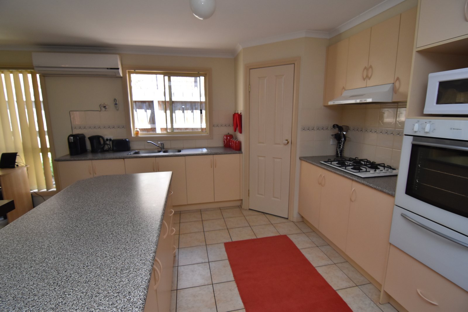 Gallery: 22 Kardinia Drive