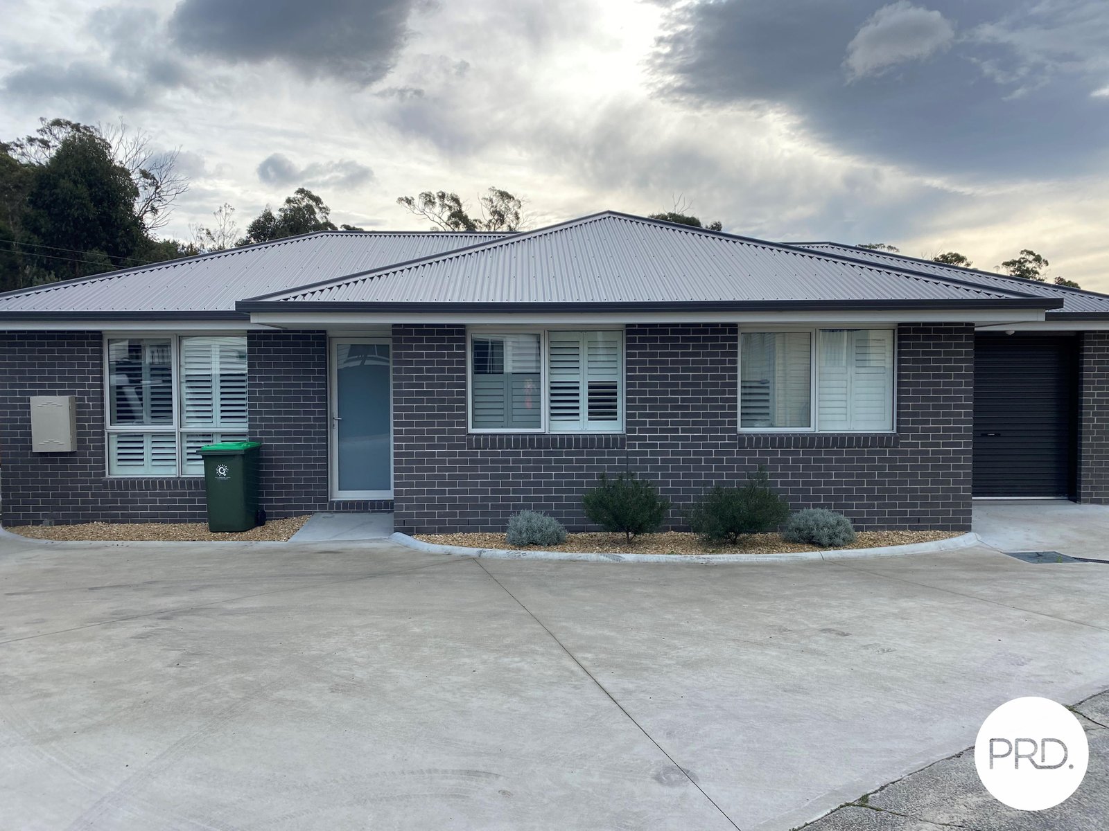 2/2 Karloo Court CHIGWELL 1