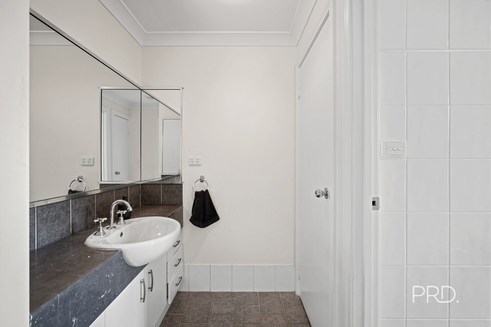 22 Karoom Drive GLENFIELD PARK 13