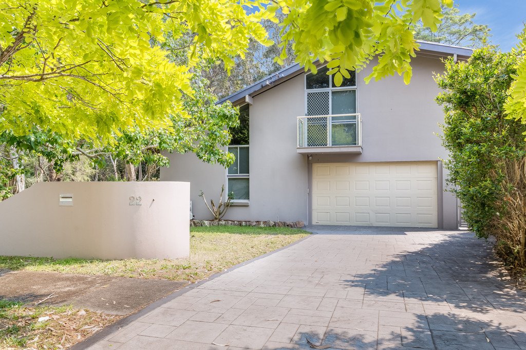 22 Kemp Street SALAMANDER BAY 1