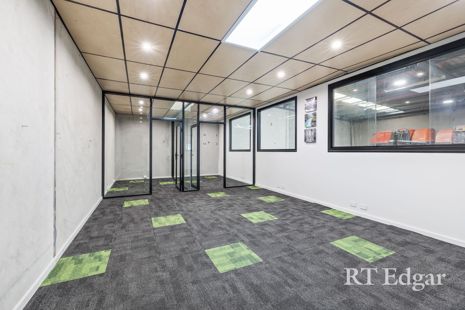 Real Estate and Property in 2/2 Kia Court, Preston, VIC