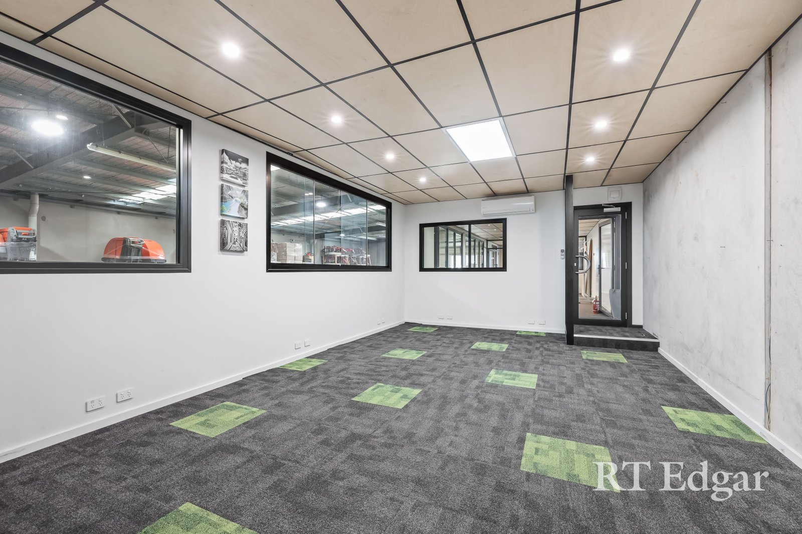 Real Estate and Property in 2/2 Kia Court, Preston, VIC