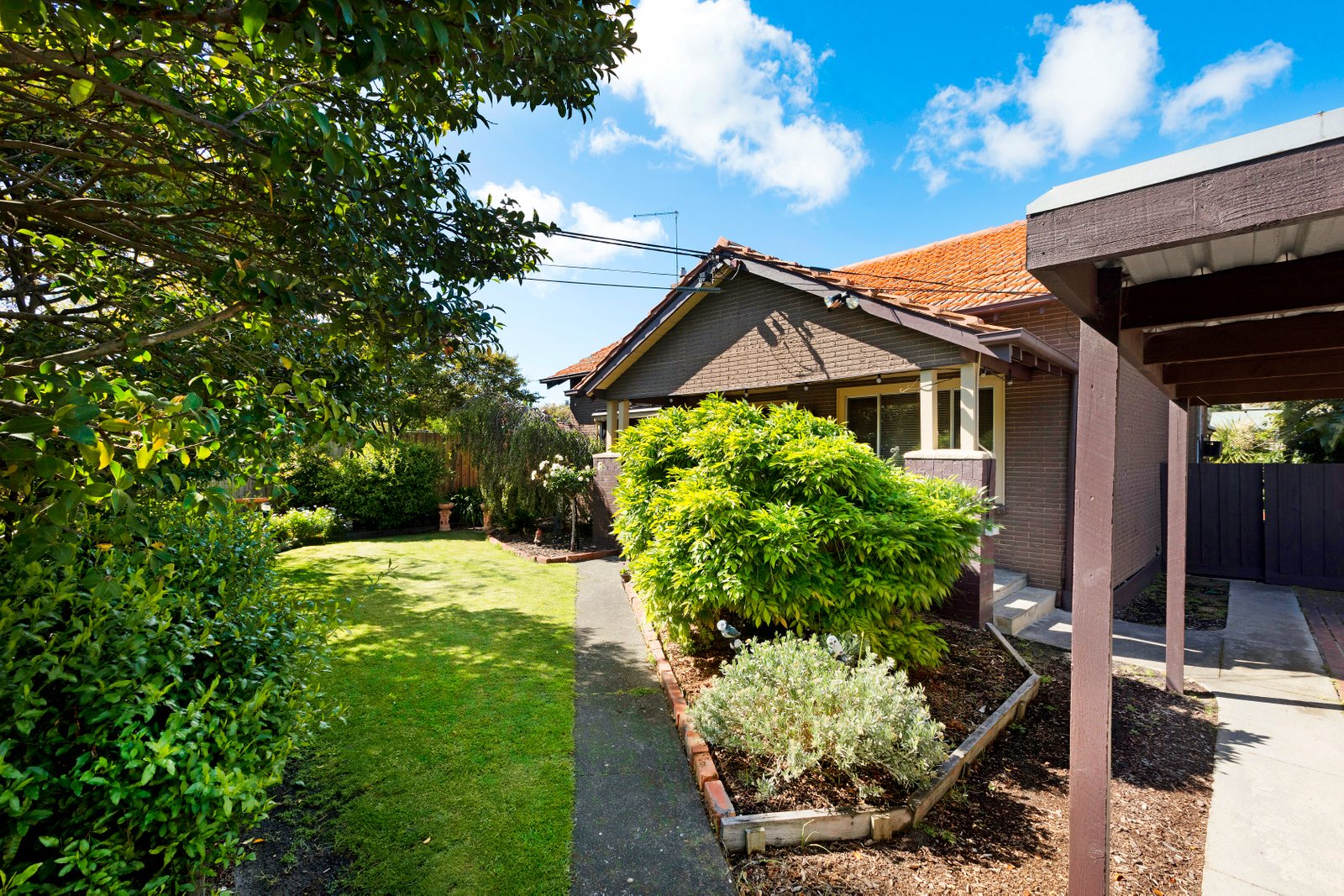 Photos: 22 King Street