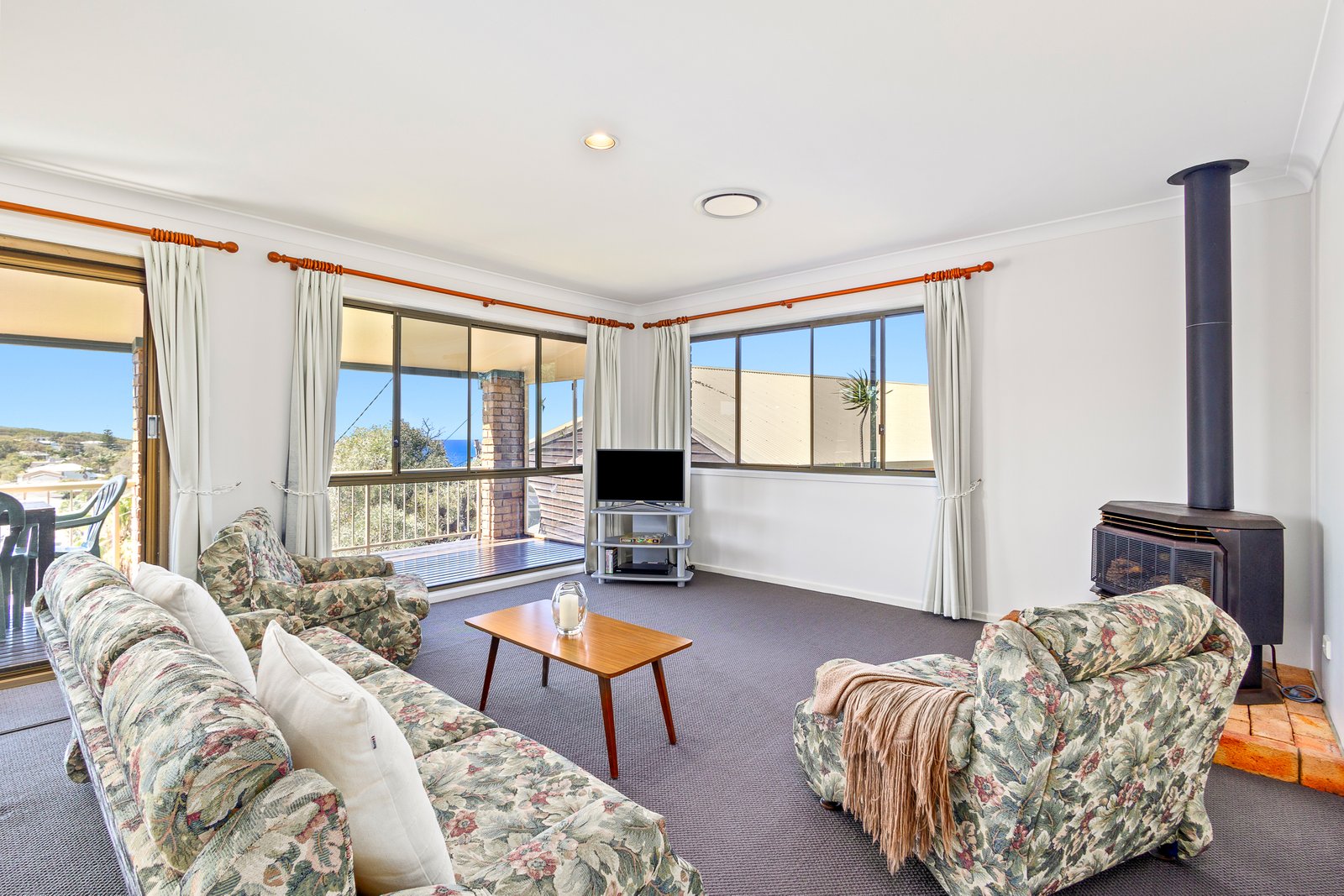 22 Kingsley Drive BOAT HARBOUR 9
