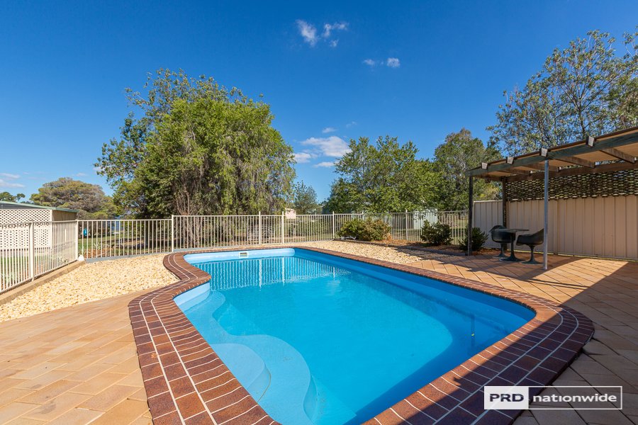 22 Kingswood Drive TAMWORTH 10