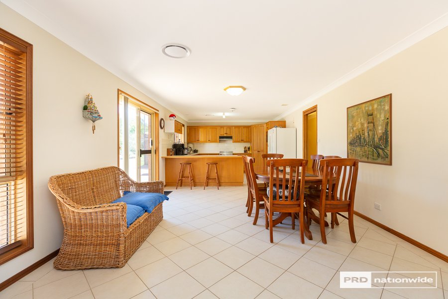 22 Kingswood Drive TAMWORTH 13