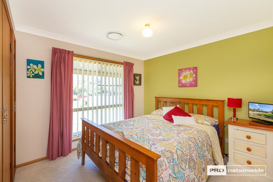 22 Kingswood Drive TAMWORTH 16