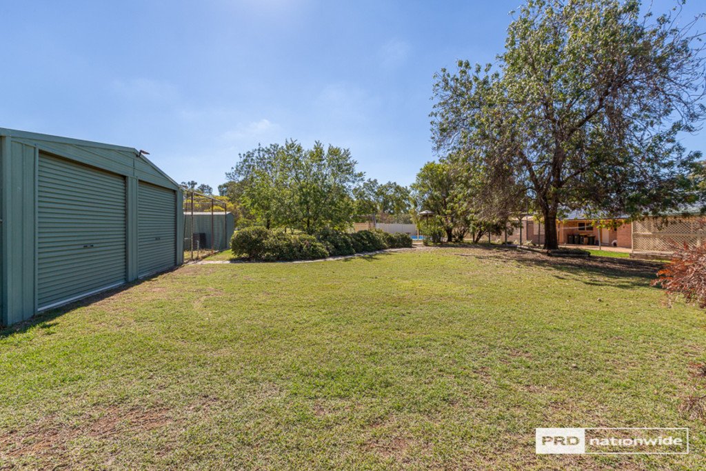 22 Kingswood Drive TAMWORTH 26