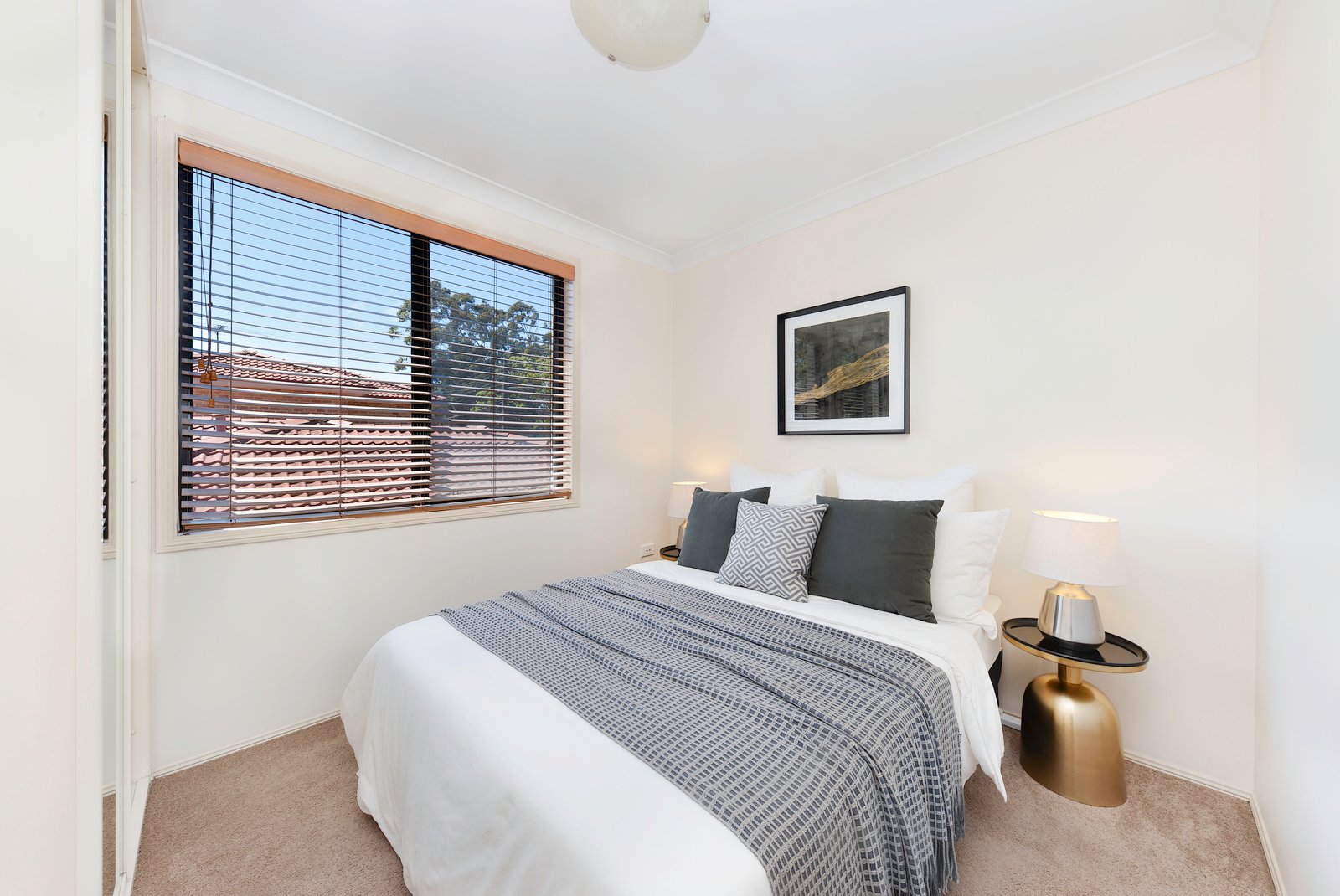 22 Knowles Avenue MATRAVILLE 13