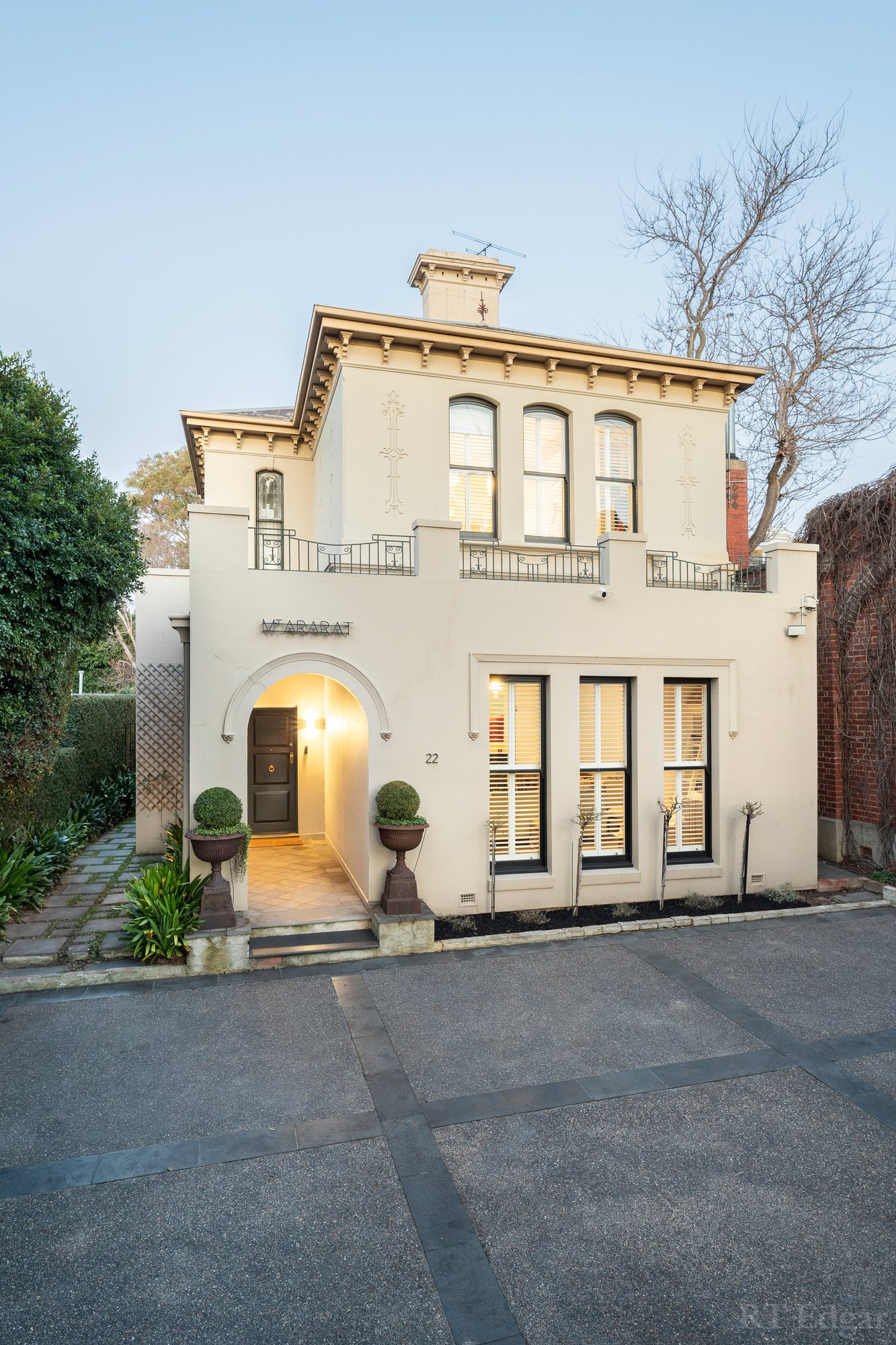 Real Estate and Property in 22 Kooyong Road, Armadale, VIC