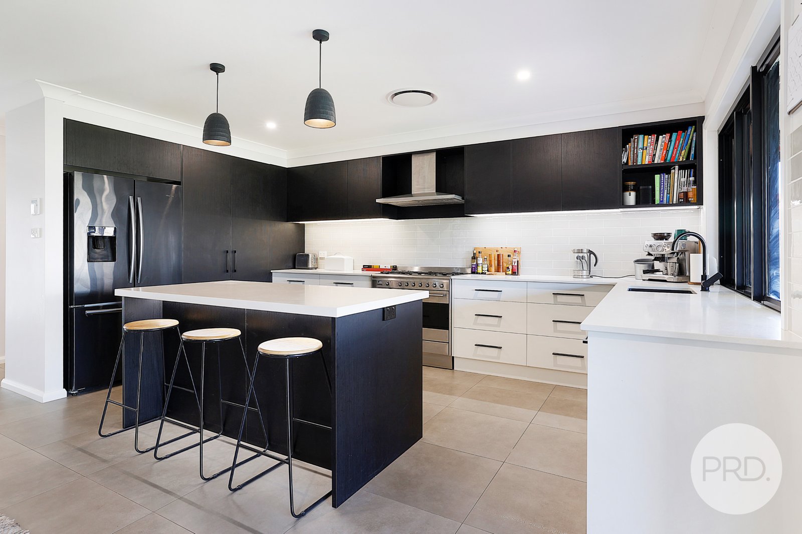 22 Lambrusco Way TAMWORTH 4