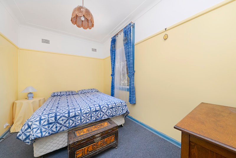 22 Lasseter Avenue CHIFLEY 6