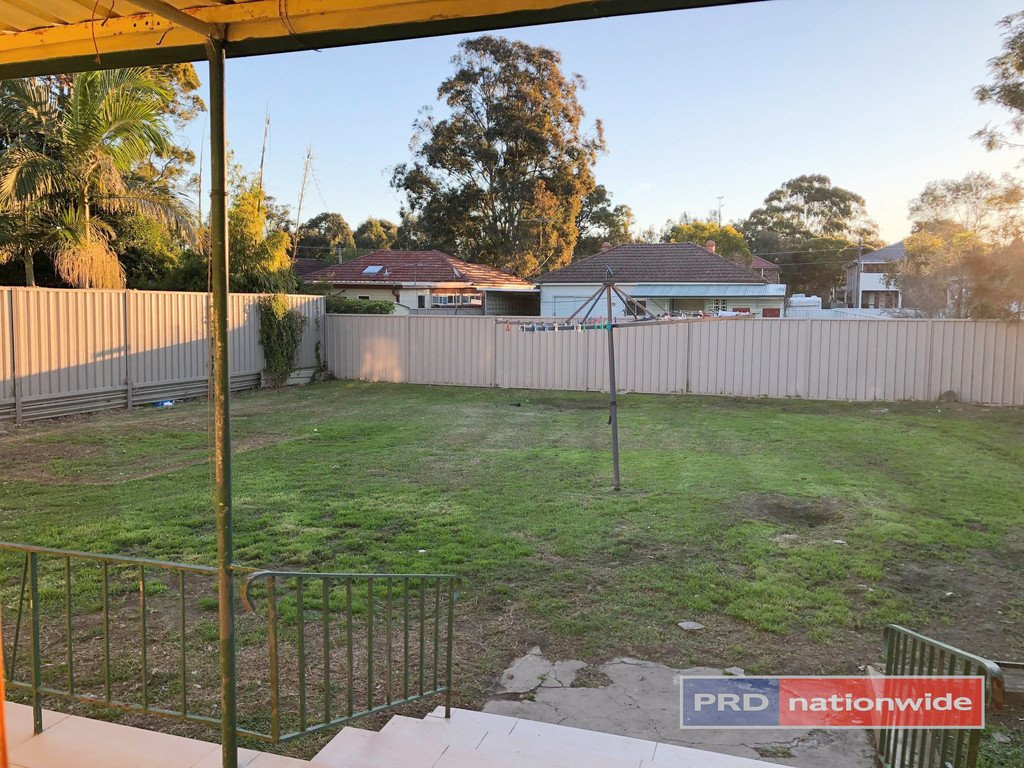 22 Laundess Avenue PANANIA 8