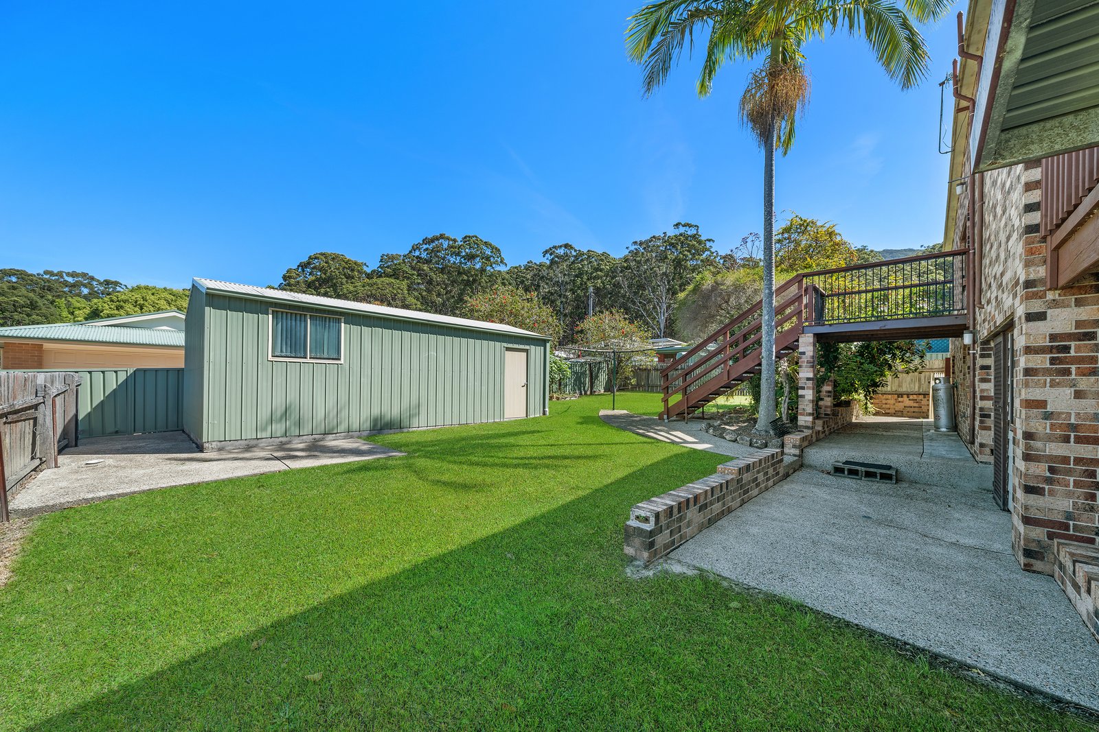22 Laurie Street LAURIETON 16