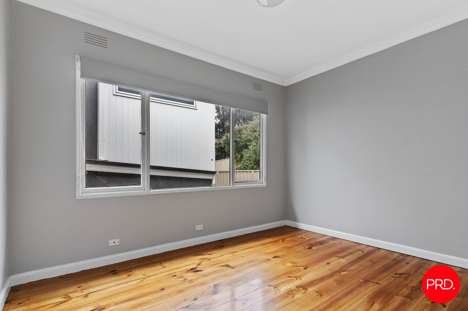22 Leigh Avenue KENNINGTON 8
