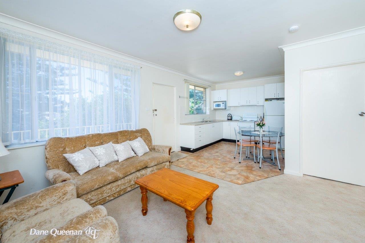 2/2 Lillian Street SHOAL BAY 4