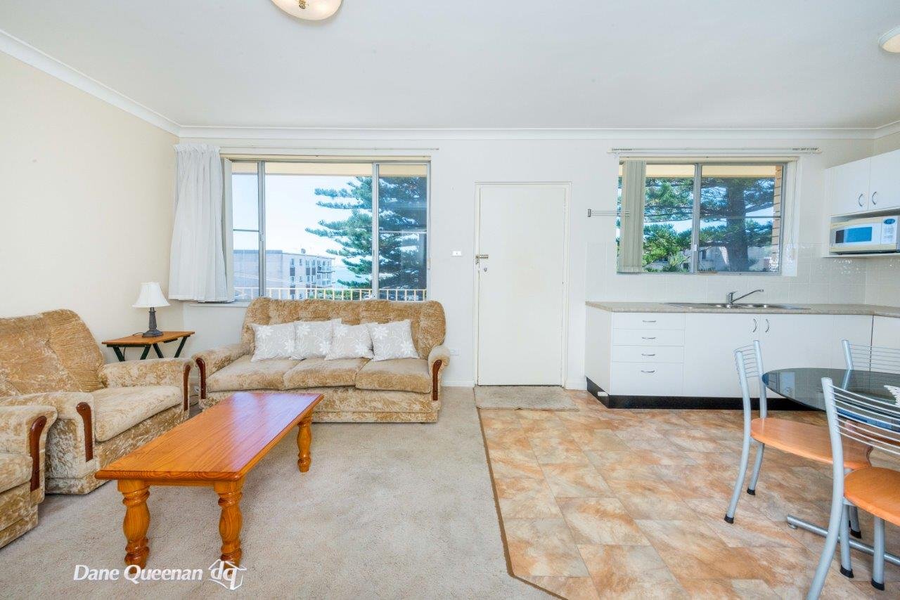 2/2 Lillian Street SHOAL BAY 6