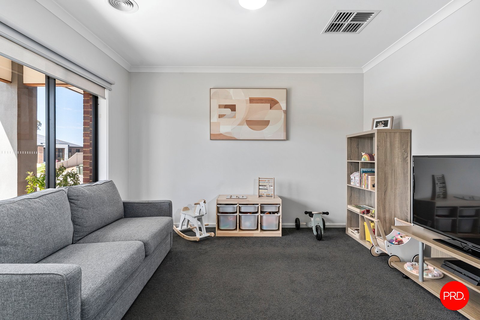 22 Limousin Court ASCOT 3