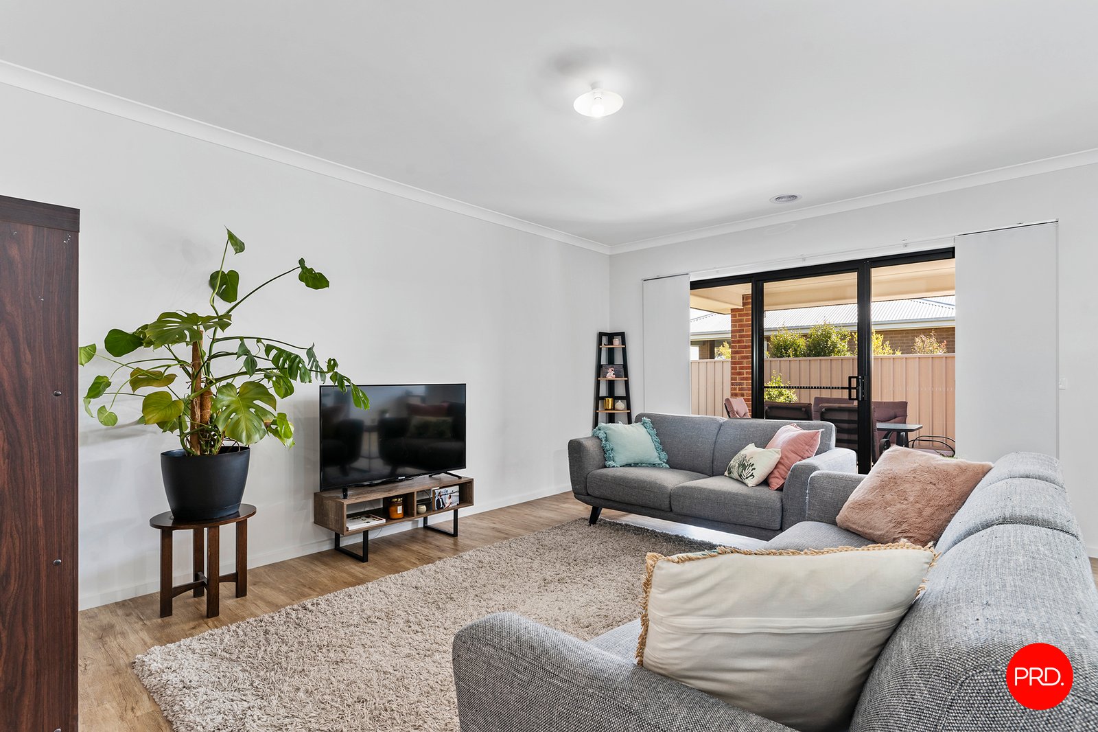 22 Limousin Court ASCOT 4