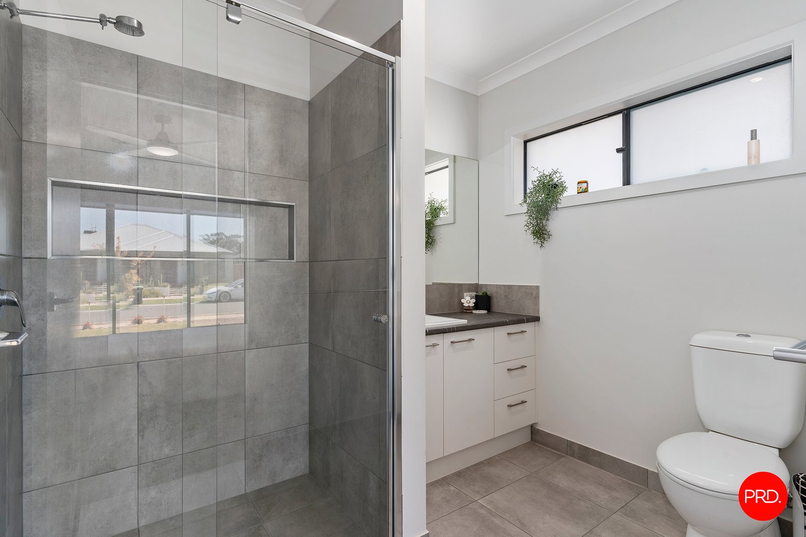 22 Limousin Court ASCOT 12