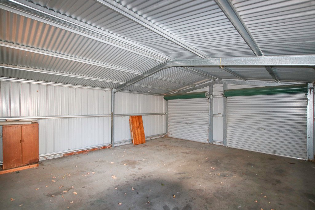 22 Lockhart Street ADELONG 12