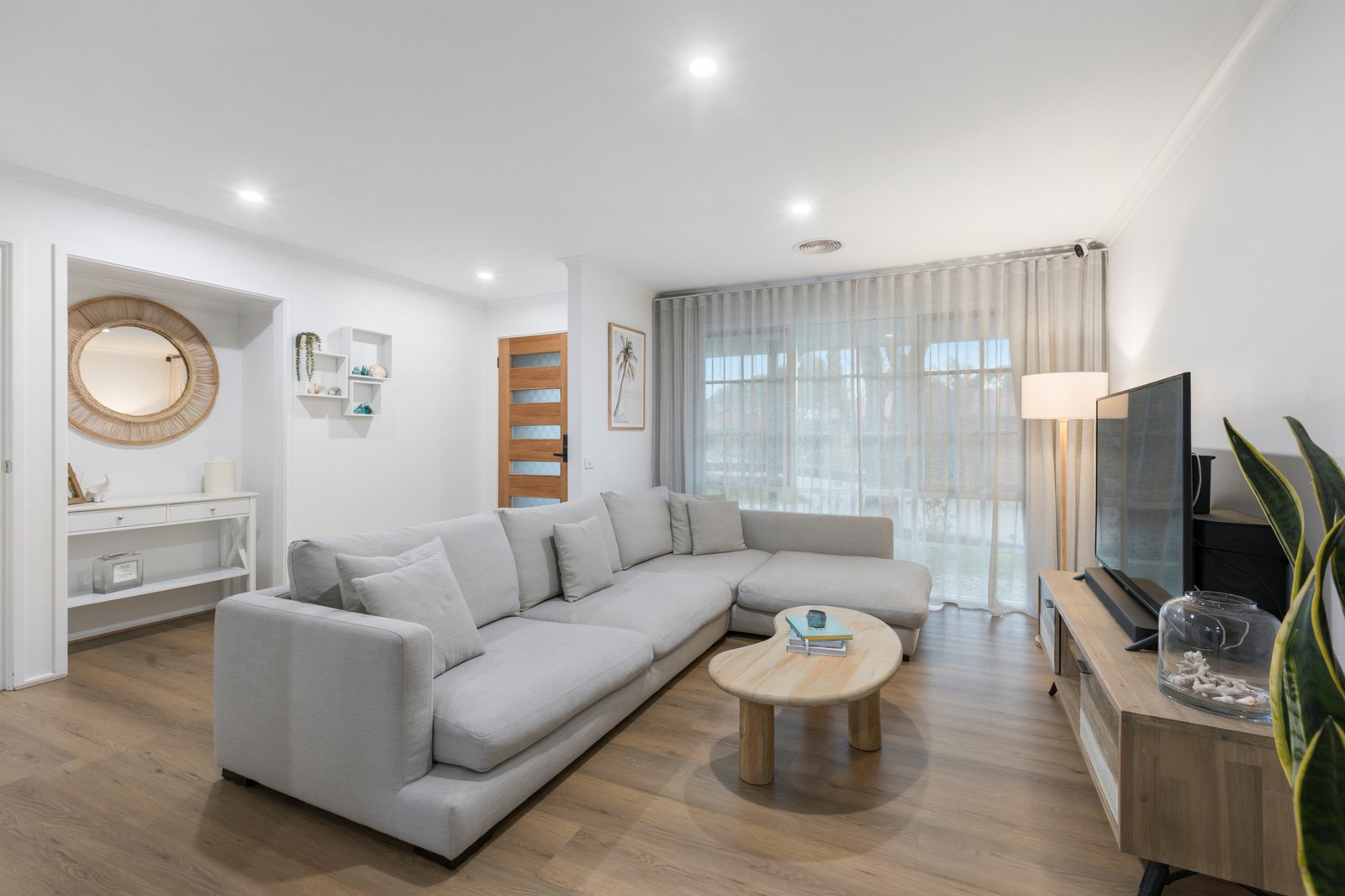 Gallery: 22 Longbeach Close