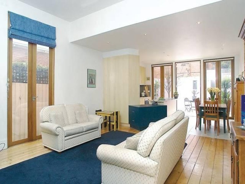 Gallery: 22 Longmore Street