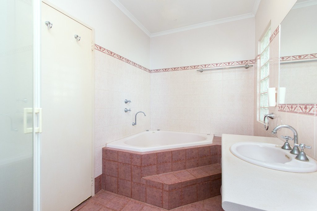 22 Lorikeet Drive DJUGUN 17