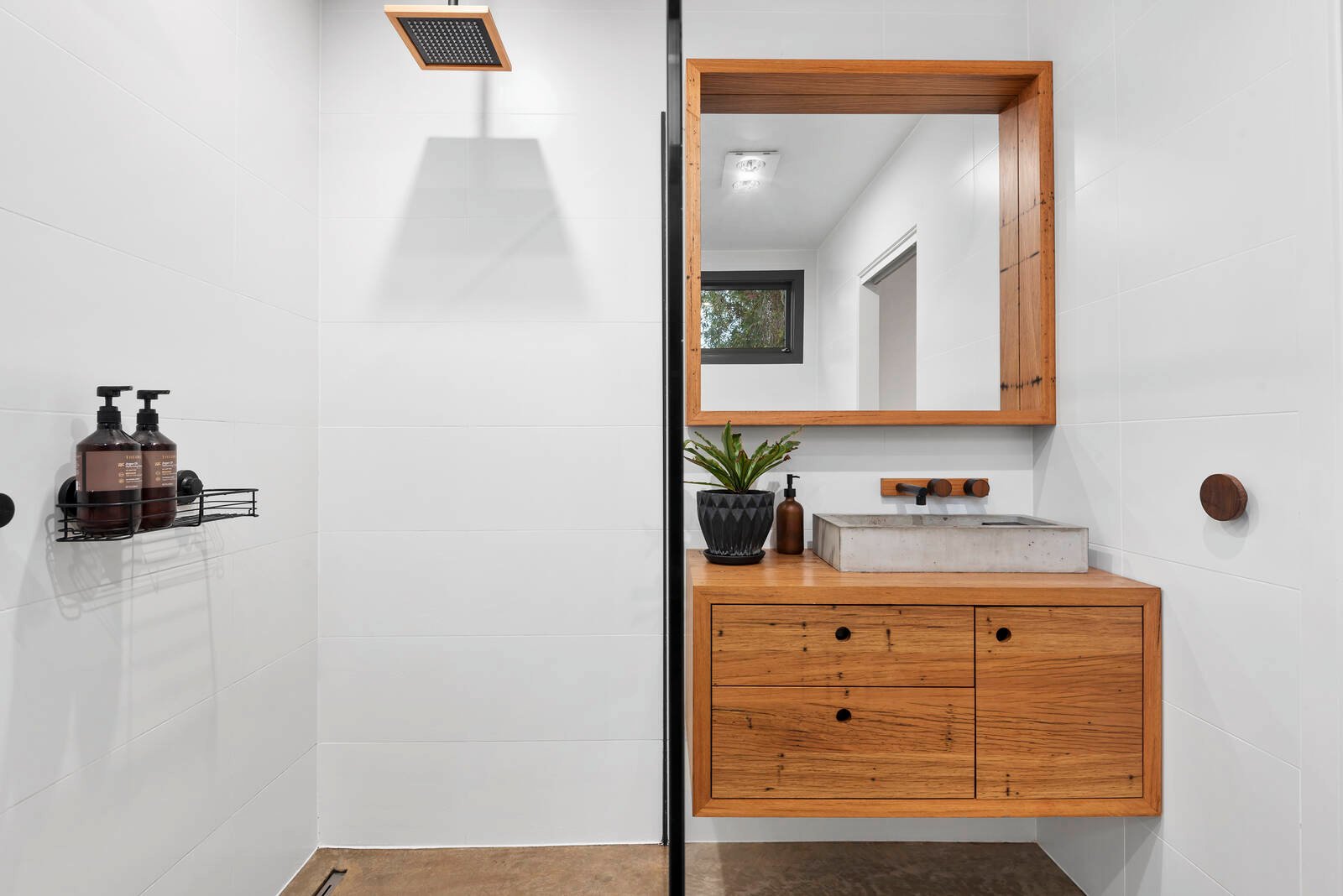 Real Estate and Property in 22 Lowe Street, Ocean Grove, VIC