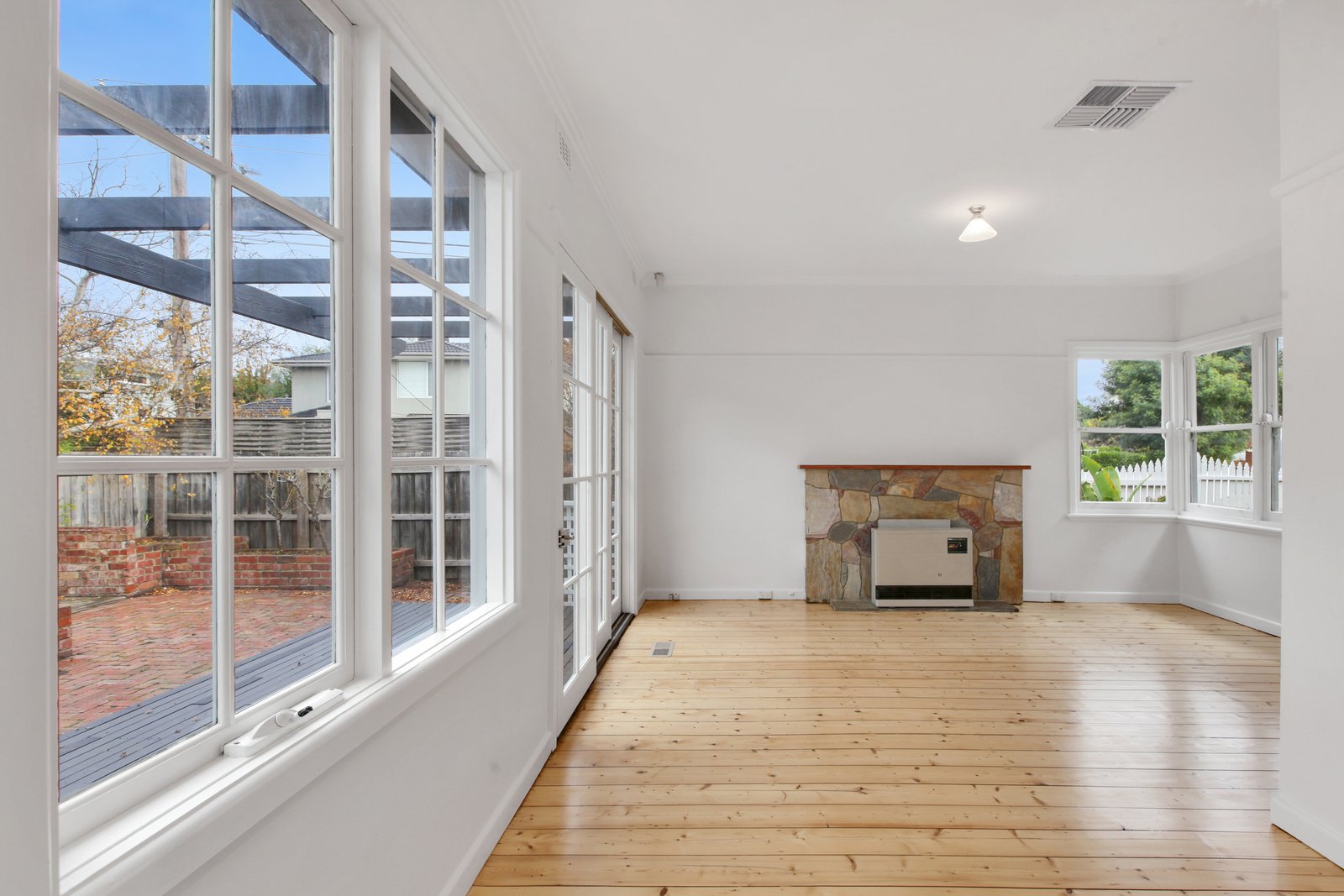 Gallery: 22 Macgregor Street