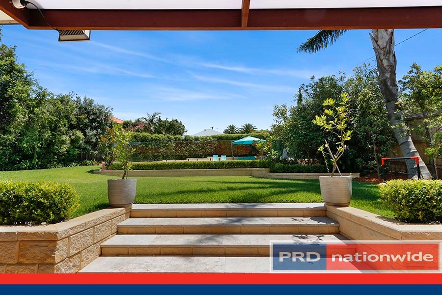 22 Macken Crescent OATLEY 9