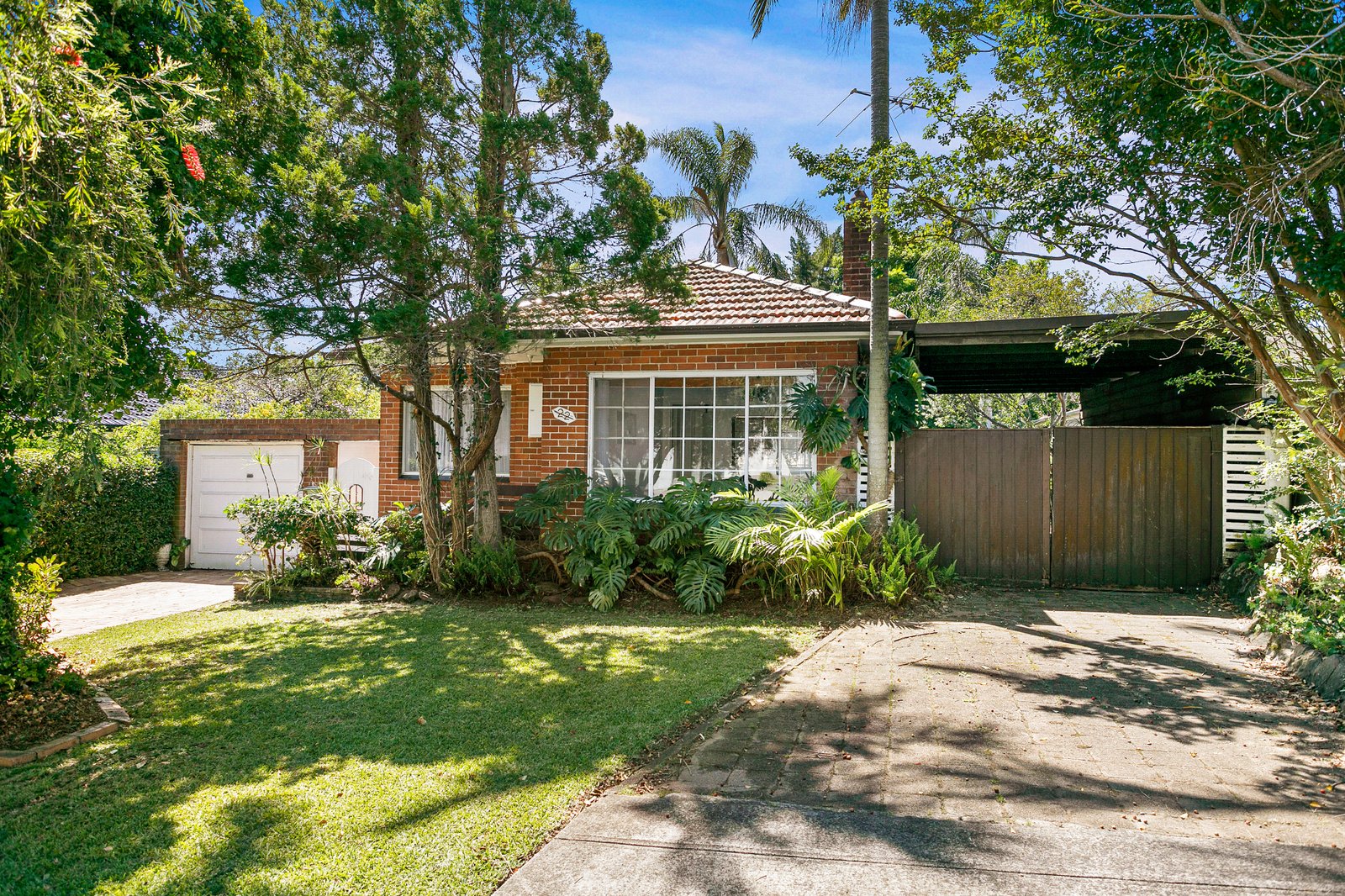 22 Macpherson Street HURSTVILLE 1