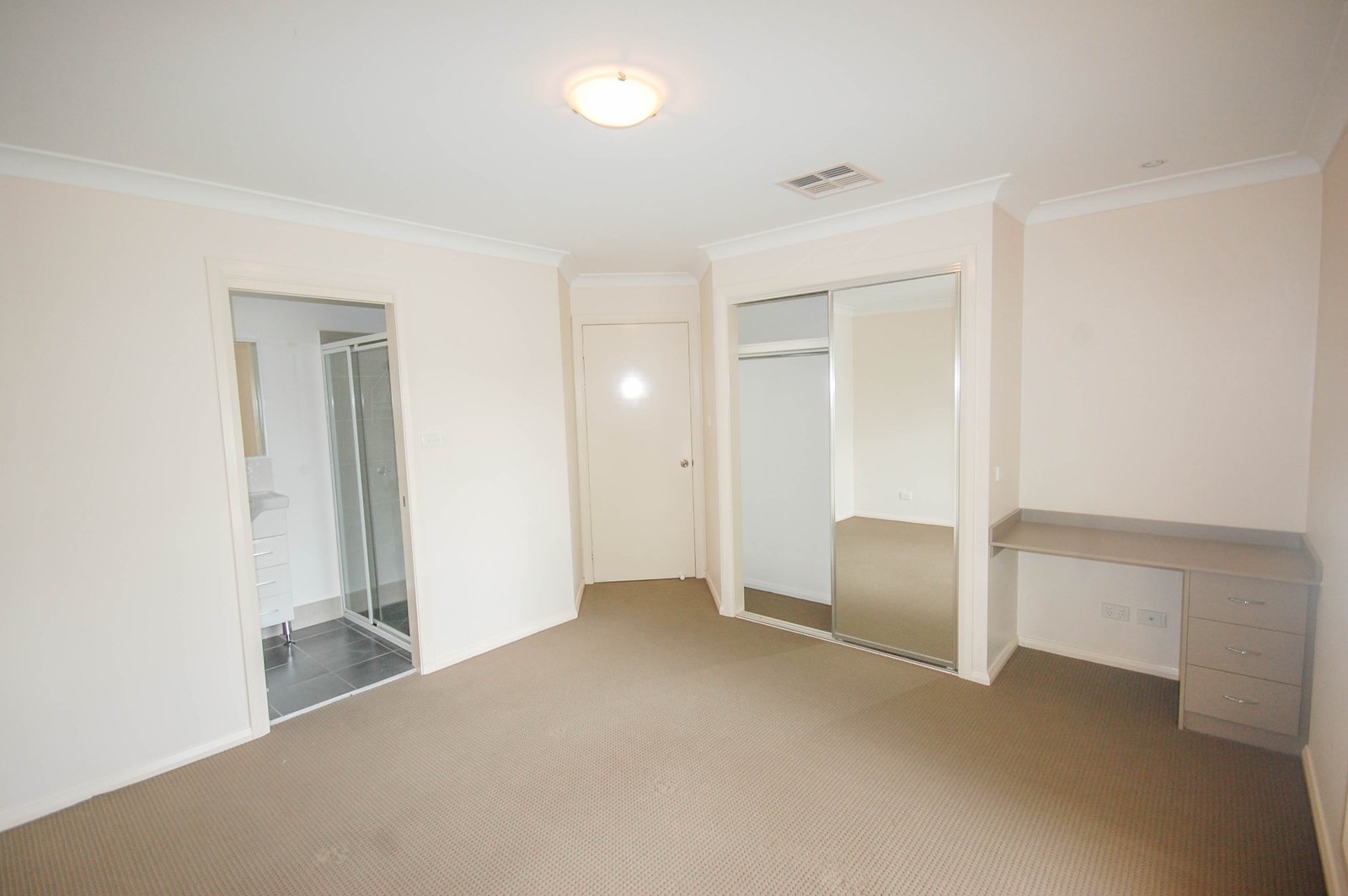 2/2 Macquarie Street MOUNT AUSTIN 5