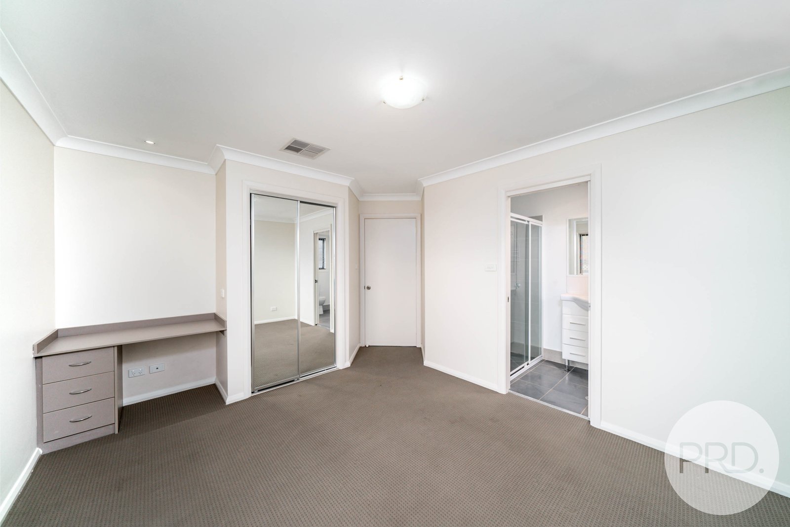 2/2 Macquarie Street MOUNT AUSTIN 5