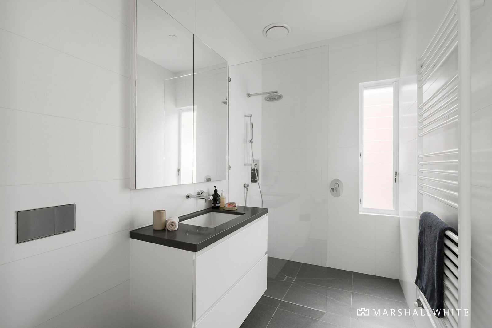 22 Madden Street, Albert Park, VIC