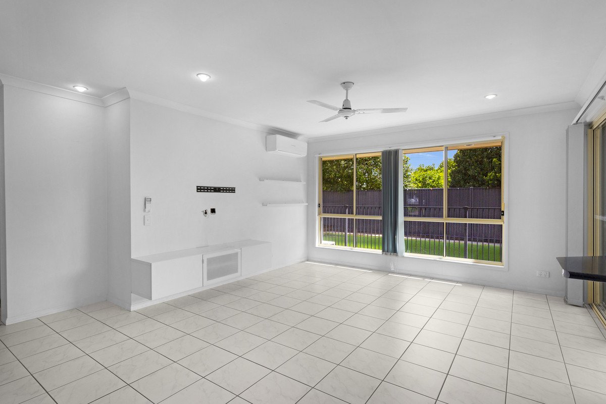 22 Majorca Crescent Varsity Lakes 3