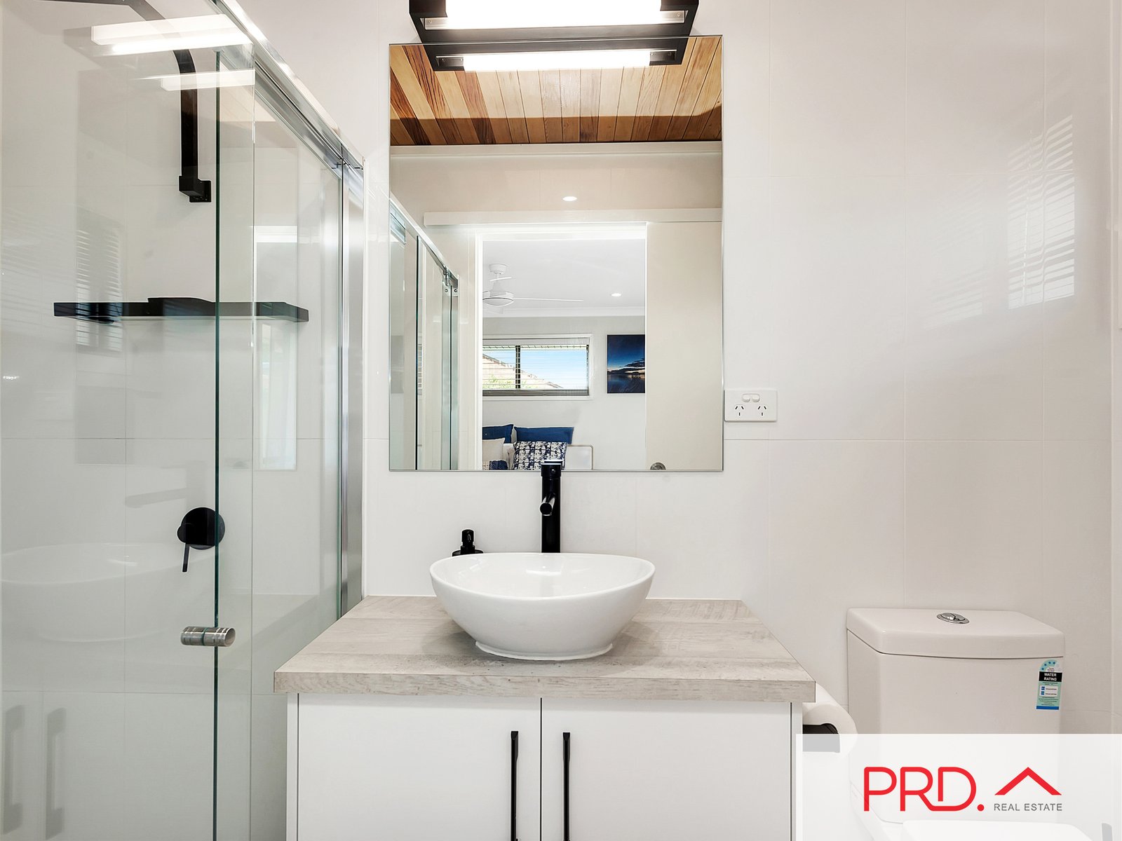 22 Manakin Ave  BURLEIGH WATERS 10