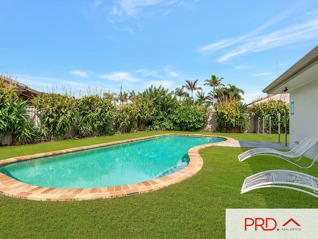 22 Manakin Ave  BURLEIGH WATERS 14