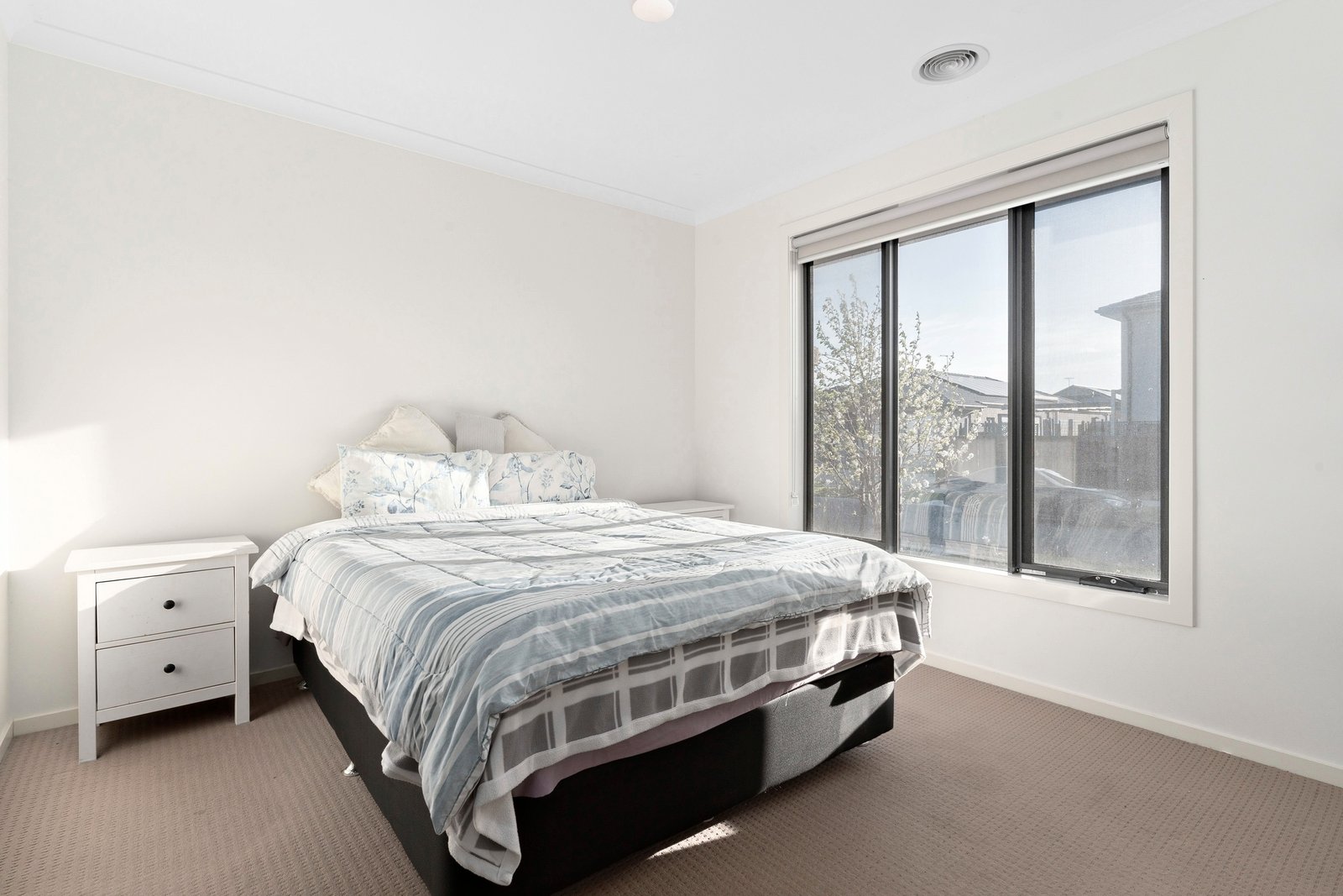 Real Estate and Property in 22 Maplewood Circuit, Truganina, VIC