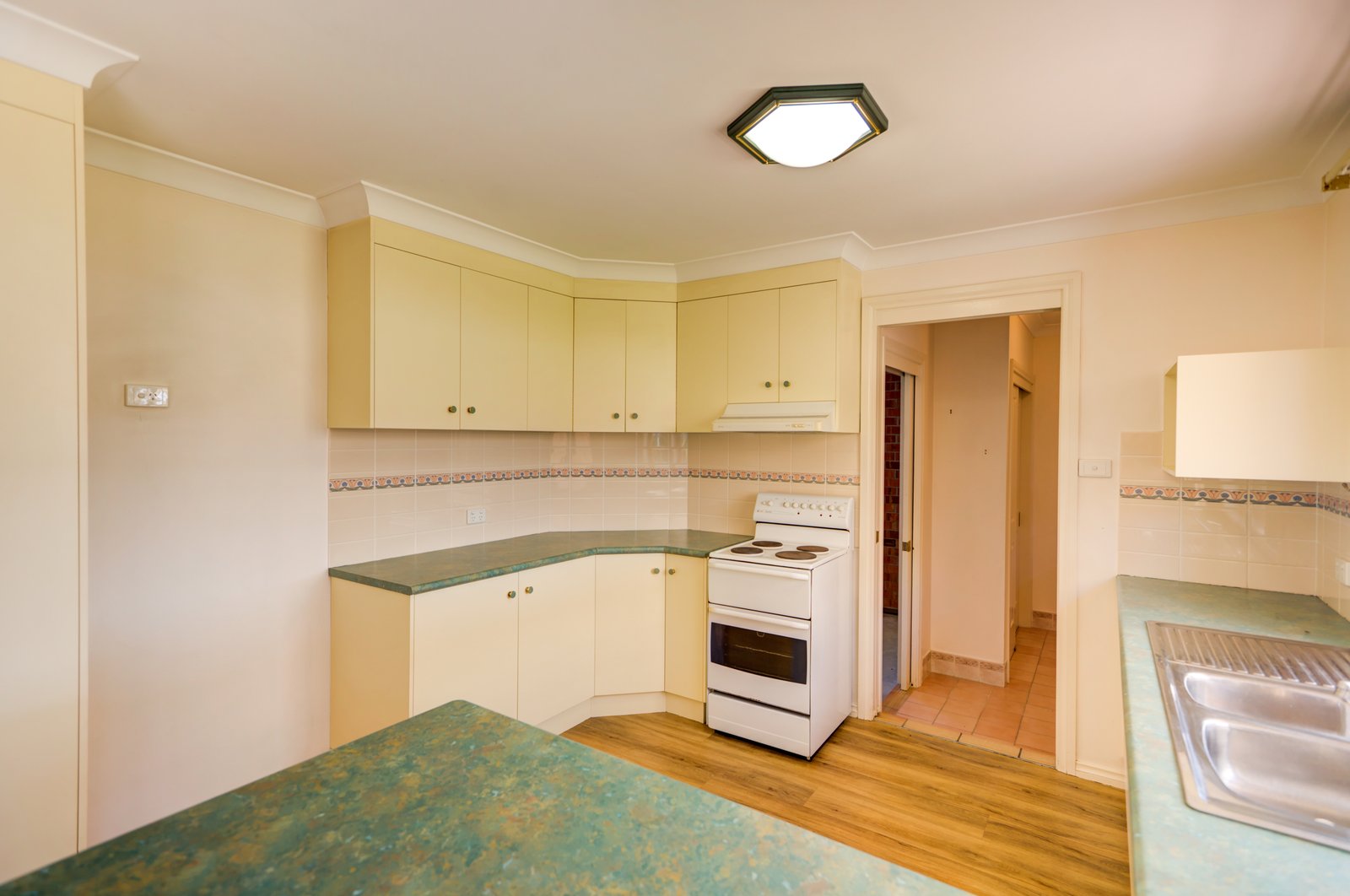 22 Margaret Street TAMWORTH 7