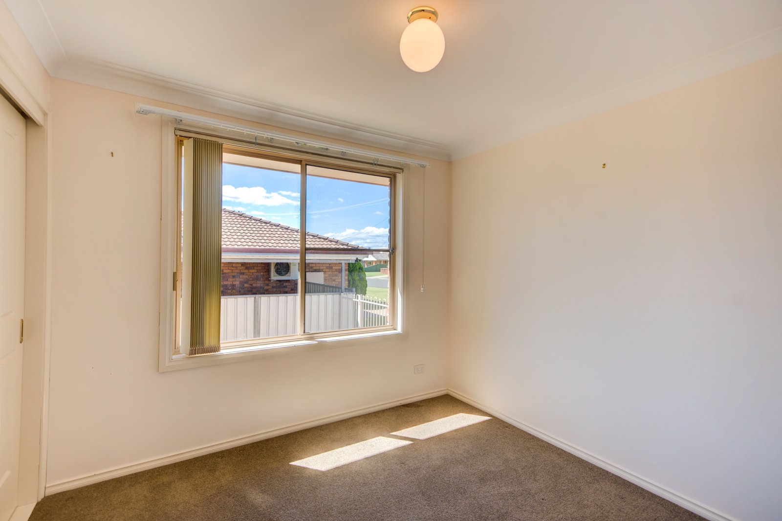22 Margaret Street TAMWORTH 11