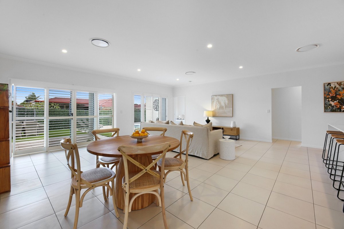 22 Marks Drive Varsity Lakes 9