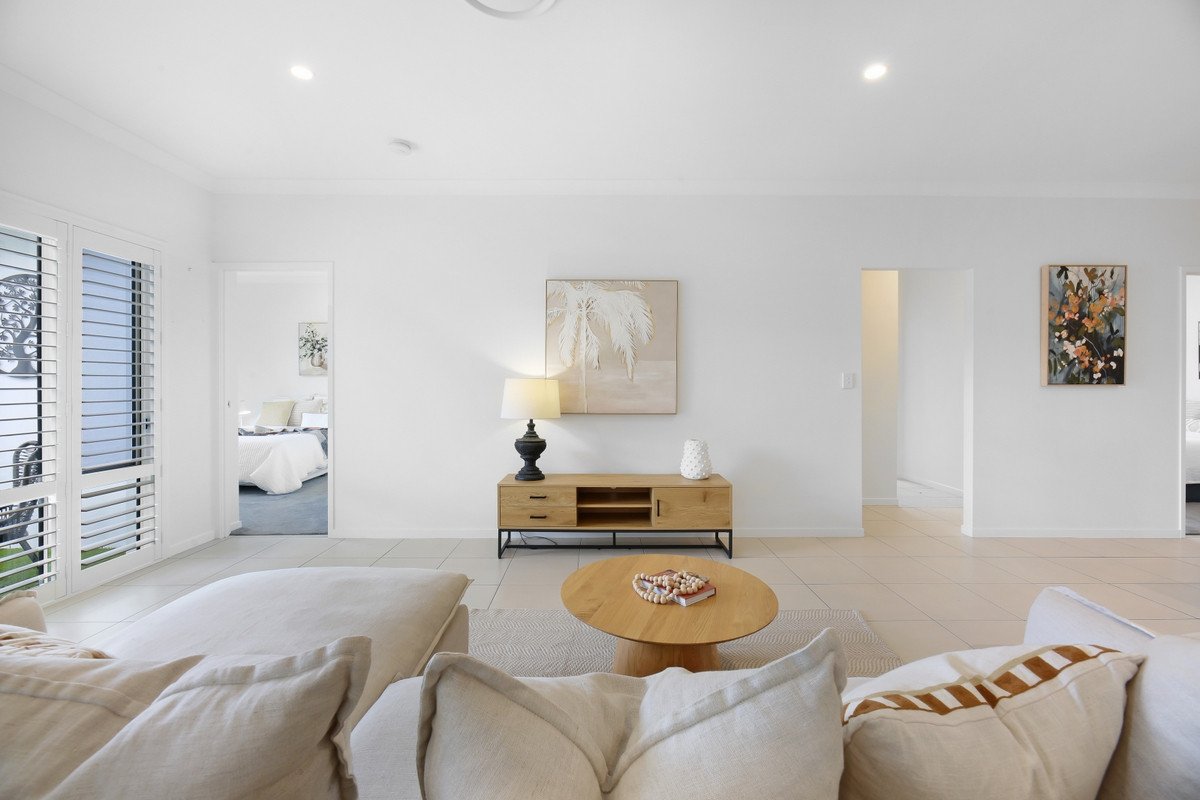 22 Marks Drive Varsity Lakes 11