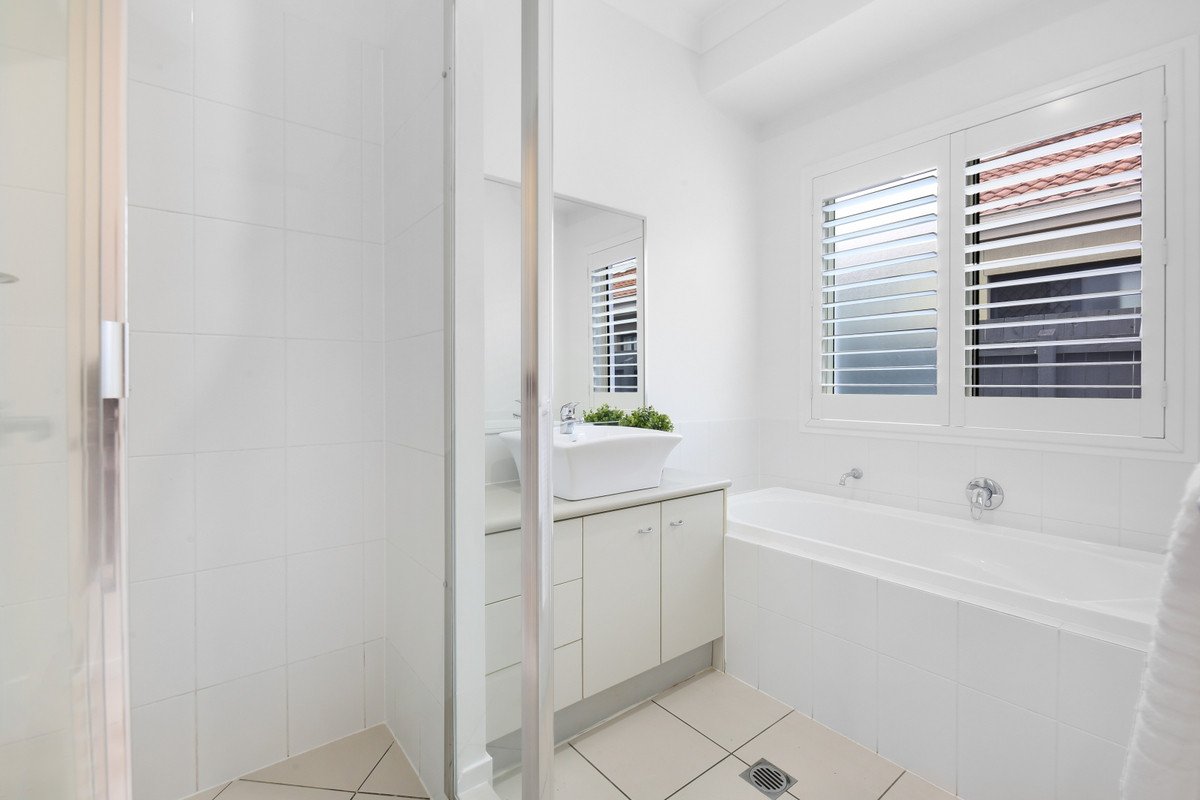 22 Marks Drive Varsity Lakes 19