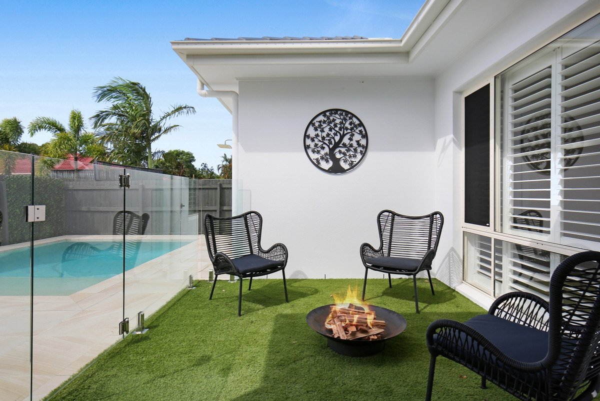 22 Marks Drive Varsity Lakes 21