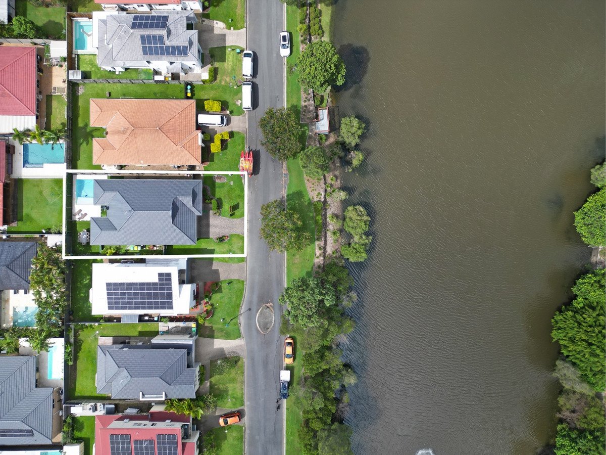 22 Marks Drive Varsity Lakes 23